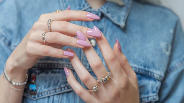 What Are Builder Gels for Nails? A Complete Beginner’s Guide What Are Builder Gels for Nails? A Complete Beginner’s Guide