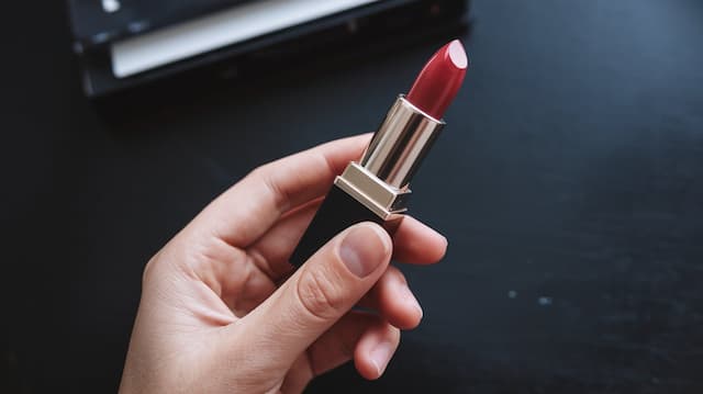 Best Long-Lasting Lipsticks for All-Day Wear | Smudge-Proof & Bold Best Long-Lasting Lipsticks for All-Day Wear | Smudge-Proof & Bold